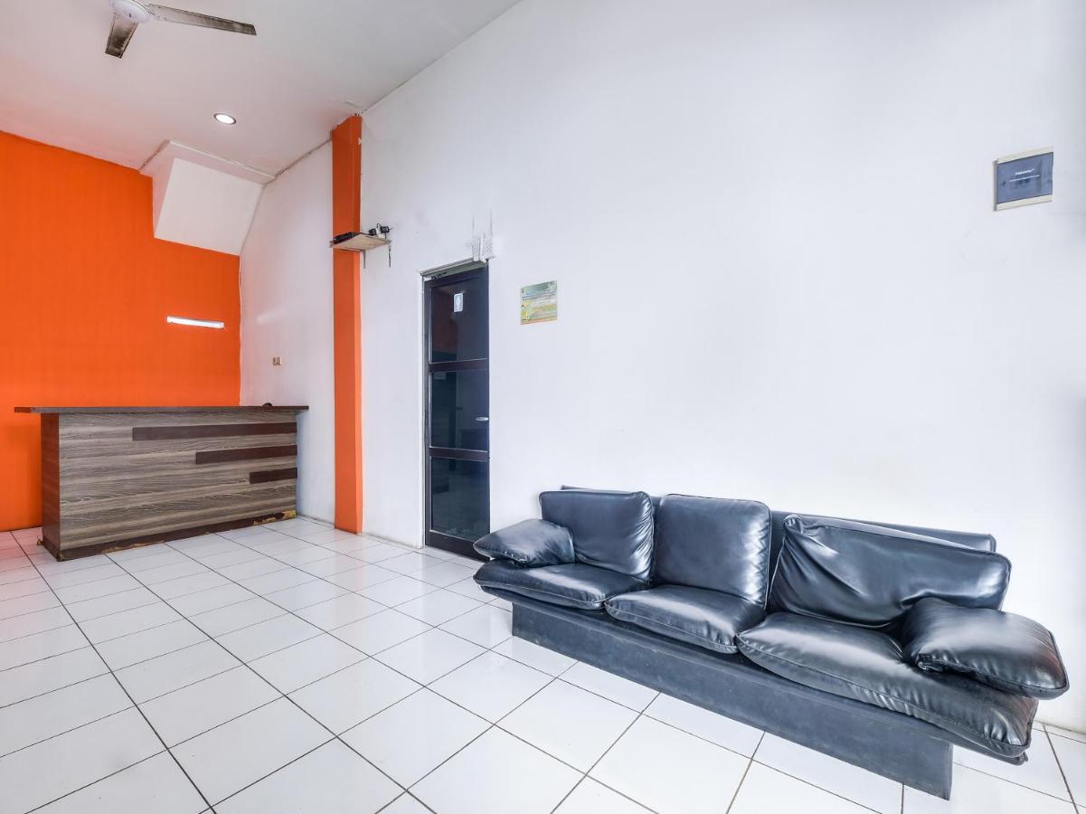 Spot On 2451 Camel Residence Semarang Bagian luar foto
